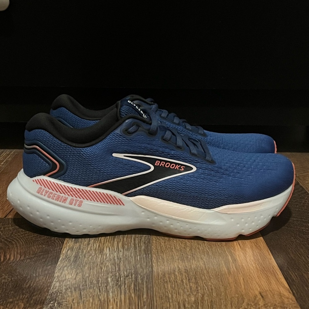 EUC 9 WIDE* Women’s Brooks Glycerin 21 GTS Blue/White